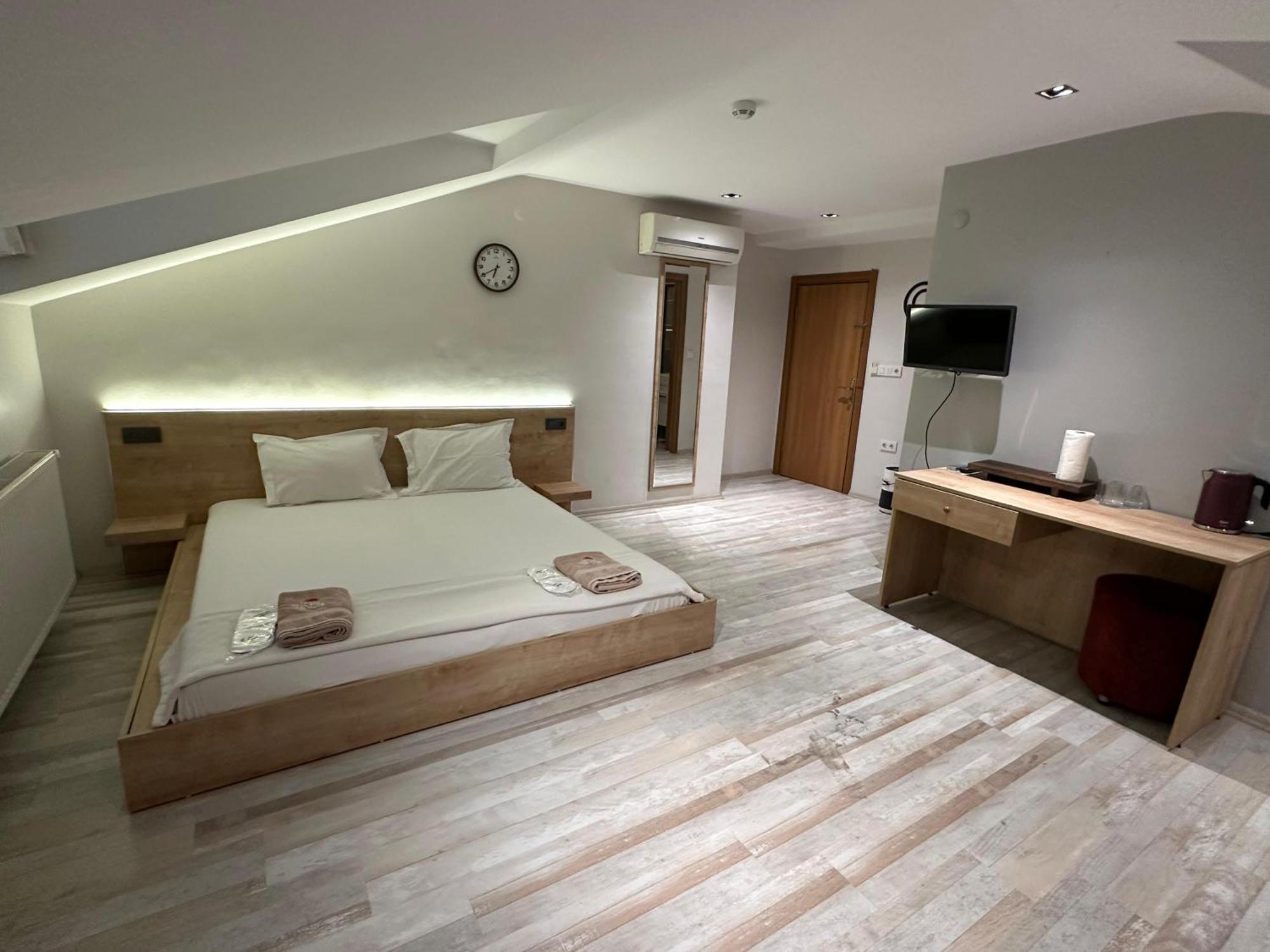 Hotel Social House Mil à Istambul Extérieur photo